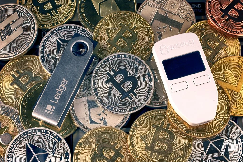 Ví nóng là gì? Top 5 ví nóng uy tín nhất 2025 2 Ưu nhược điểm ví nóng ví lạnh